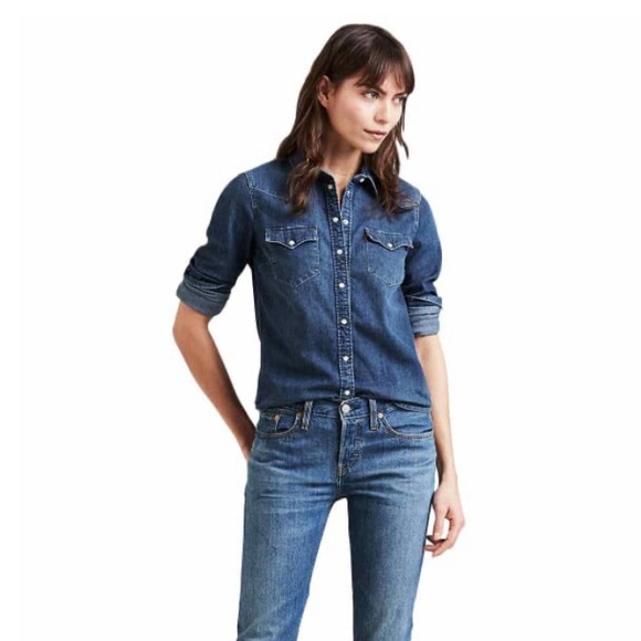 LEVI'S Women's Ultimate Long-Sleeve Western Shirt - Picture 1 of 7